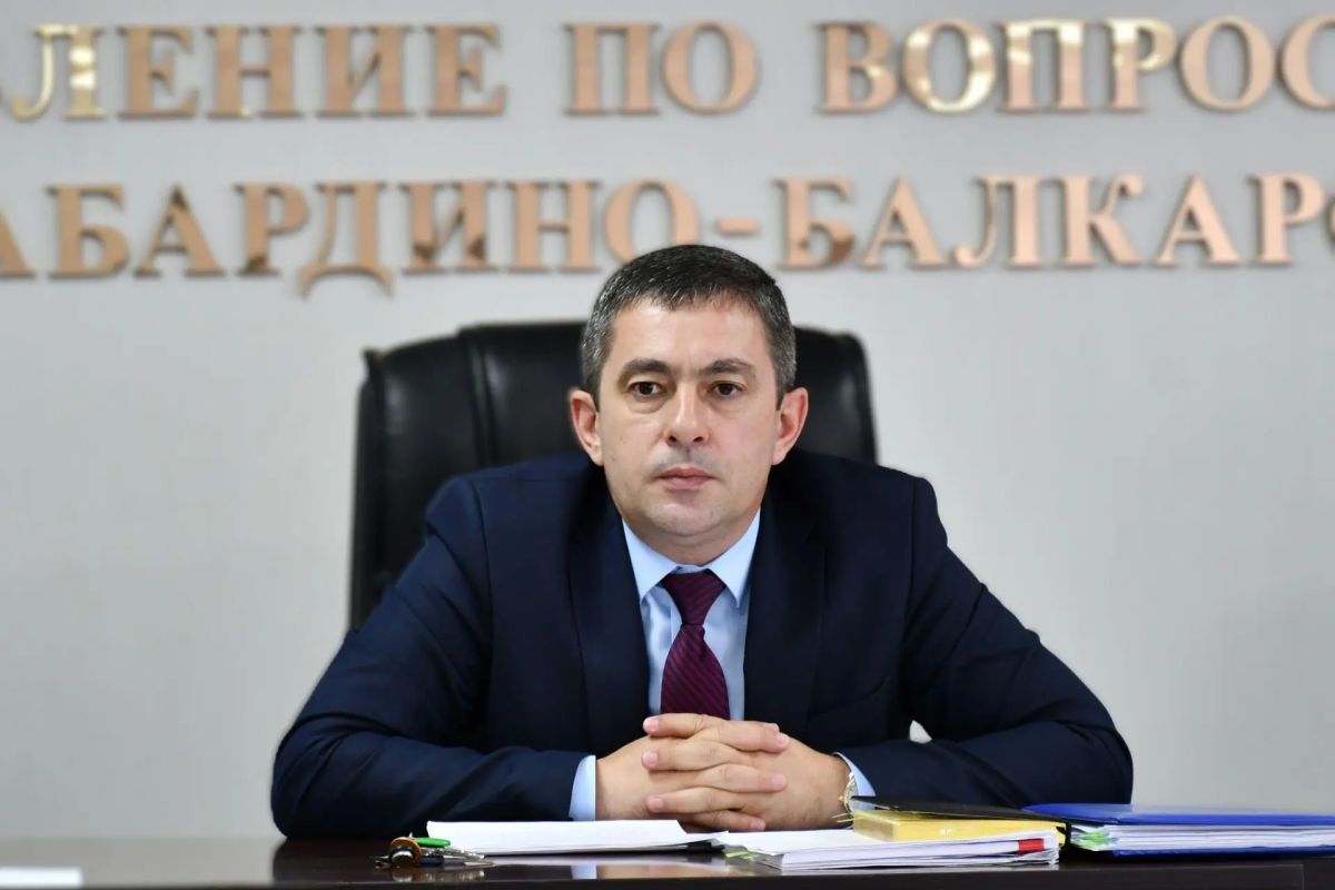 В Управлении по вопросам миграции МВД по КБР обсудили новые возможности для иностранных граждан В Управлении по вопросам миграции МВД по КБР обсудили новые возможности для иностранных граждан