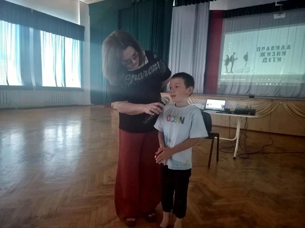 В Базовом республиканском детском социально-реабилитационном центре «Радуга» сотрудники читального зала ГНБ КБР им. Т.К. Мальбахова провели увлекательное мероприятие-дискуссию под названием «Литературный мост дружбы»... В Базовом республиканском детском социально-реабилитационном центре «Радуга» сотрудники читального зала ГНБ КБР им. Т.К. Мальбахова провели увлекательное мероприятие-дискуссию под названием «Литературный мост дружбы»...