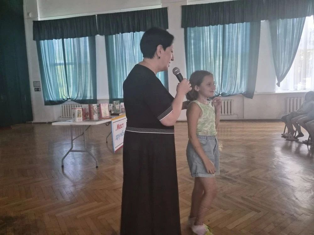В Базовом республиканском детском социально-реабилитационном центре «Радуга» сотрудники читального зала ГНБ КБР им. Т.К. Мальбахова провели увлекательное мероприятие-дискуссию под названием «Литературный мост дружбы»... В Базовом республиканском детском социально-реабилитационном центре «Радуга» сотрудники читального зала ГНБ КБР им. Т.К. Мальбахова провели увлекательное мероприятие-дискуссию под названием «Литературный мост дружбы»...