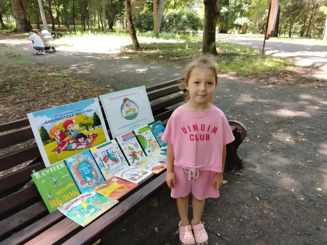 Новые имена в детской литературе: Юлия Симбирская «Здравствуй, Таня!» Новые имена в детской литературе: Юлия Симбирская «Здравствуй, Таня!»