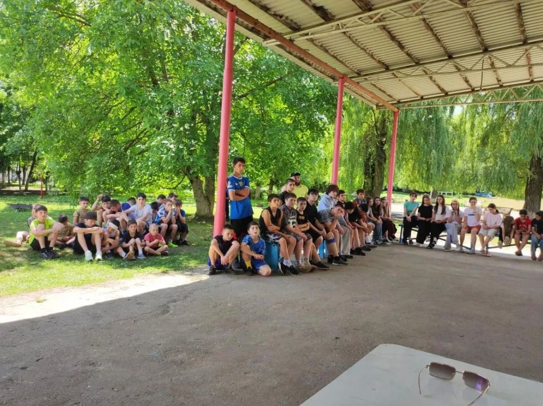 «Лето - чудесная пора» в лагере «Родник» «Лето - чудесная пора» в лагере «Родник»