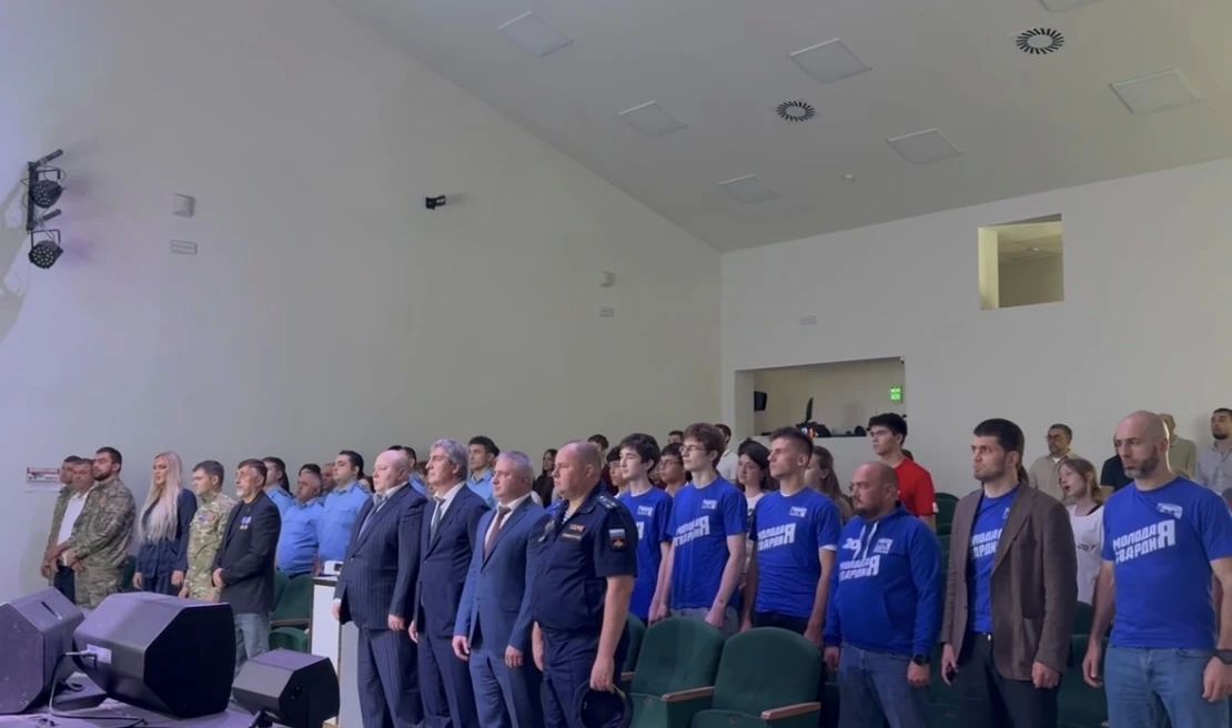 В Нальчике состоялась патриотическая встреча с бойцами подразделения «Эльбрус» В Нальчике состоялась патриотическая встреча с бойцами подразделения «Эльбрус»