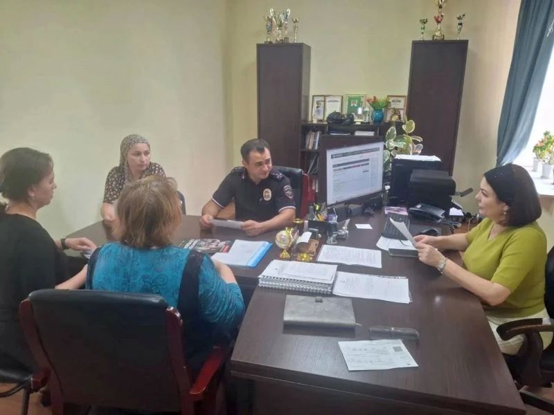 ПОЛИЦЕЙСКИЕ ЗОЛЬСКОГО РАЙОНА ПРОВЕЛИ АКЦИЮ ПО ПРОФИЛАКТИКЕ ДИСТАНЦИОННОГО МОШЕННИЧЕСТВА ПОЛИЦЕЙСКИЕ ЗОЛЬСКОГО РАЙОНА ПРОВЕЛИ АКЦИЮ ПО ПРОФИЛАКТИКЕ ДИСТАНЦИОННОГО МОШЕННИЧЕСТВА