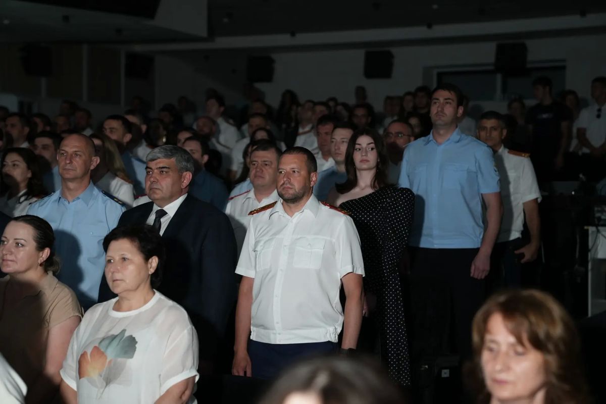 В Нальчике прошло торжественное мероприятие, посвященное Дню сотрудника органов следствия и 15-летию Следственного комитета России В Нальчике прошло торжественное мероприятие, посвященное Дню сотрудника органов следствия и 15-летию Следственного комитета России