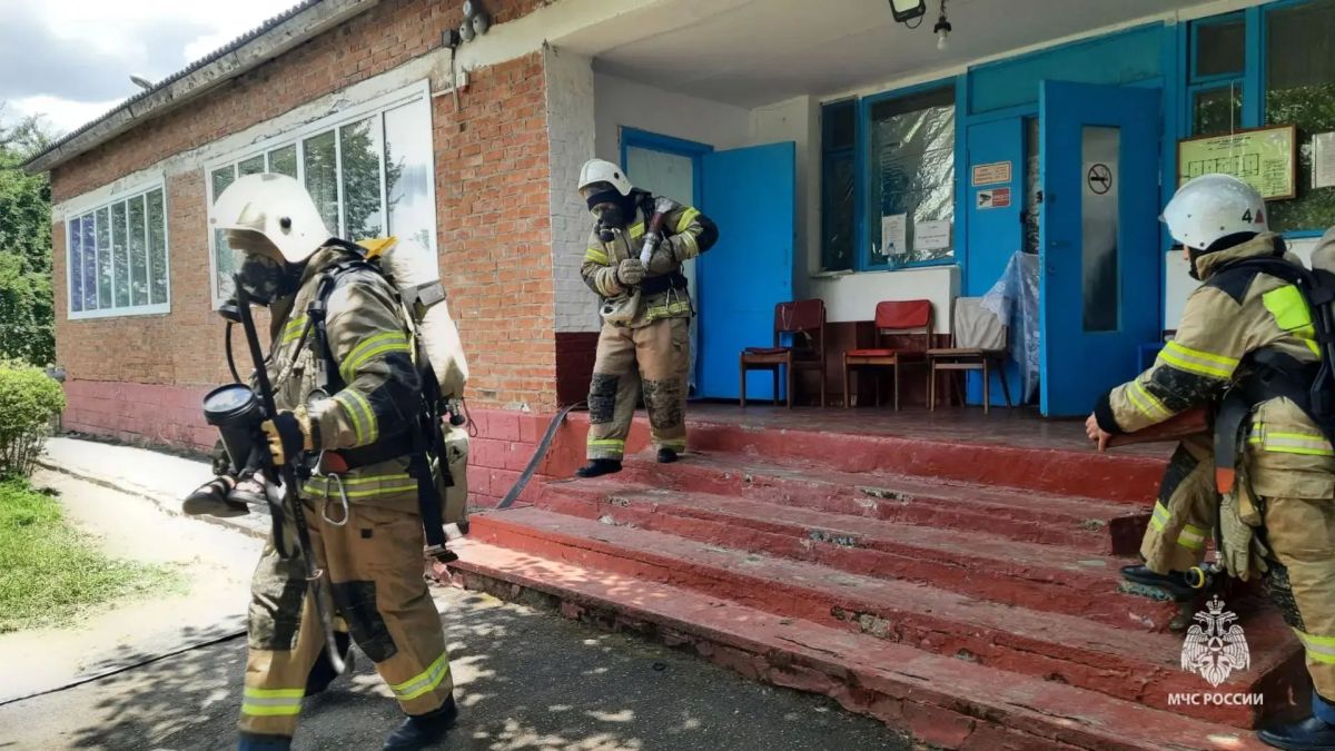 В санатории «Розовый фламинго» прошли тренировки специалистов МЧС России В санатории «Розовый фламинго» прошли тренировки специалистов МЧС России