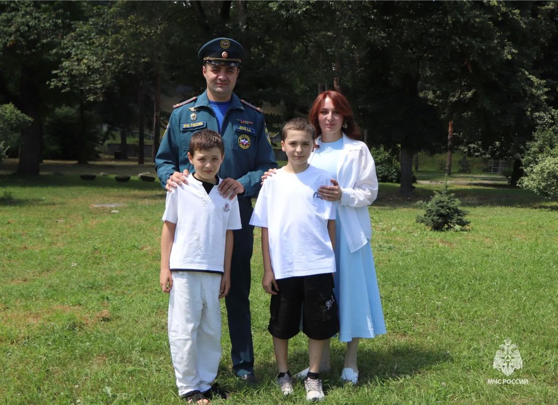 Сегодня в нашей рубрике #лицаМЧС расскажем про Алима Люева, старшего дознавателя отдела административной практики и дознания управления надзорной деятельности и профилактической работы Главного управления МЧС России по КБР Сегодня в нашей рубрике #лицаМЧС расскажем про Алима Люева, старшего дознавателя отдела административной практики и дознания управления надзорной деятельности и профилактической работы Главного управления МЧС России по КБР