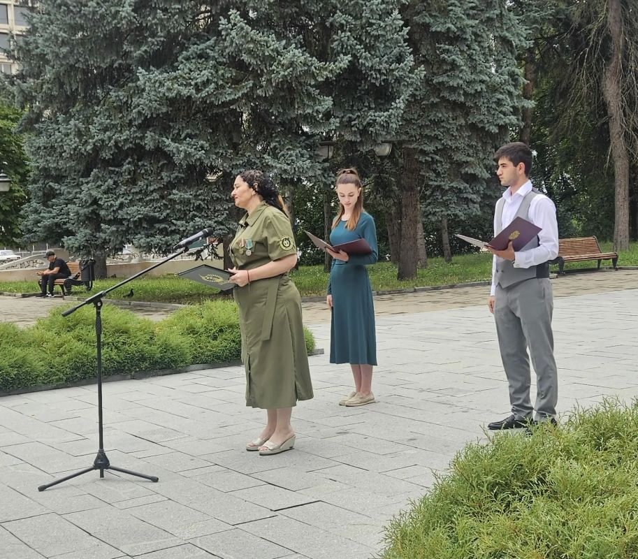 В Нальчике прошел митинг памяти погибших детей Донбасса В Нальчике прошел митинг памяти погибших детей Донбасса