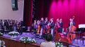 Несмолкаемые аплодисменты зрителей в зале являются подтверждением того, что музыка - это универсальный язык, способный объединять сердца и стирать любые границы