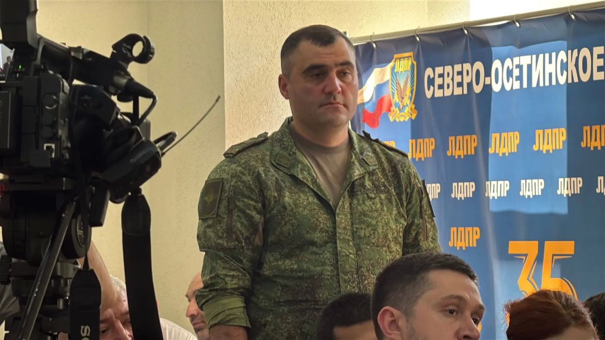Андрей Луговой: Поддержка ветеранов СВО и других боевых конфликтов – наиболее злободневная тема, которую люди поднимали на встречах не только в Беслане, но также во Владикавказе и Нальчике Андрей Луговой: Поддержка ветеранов СВО и других боевых конфликтов – наиболее злободневная тема, которую люди поднимали на встречах не только в Беслане, но также во Владикавказе и Нальчике