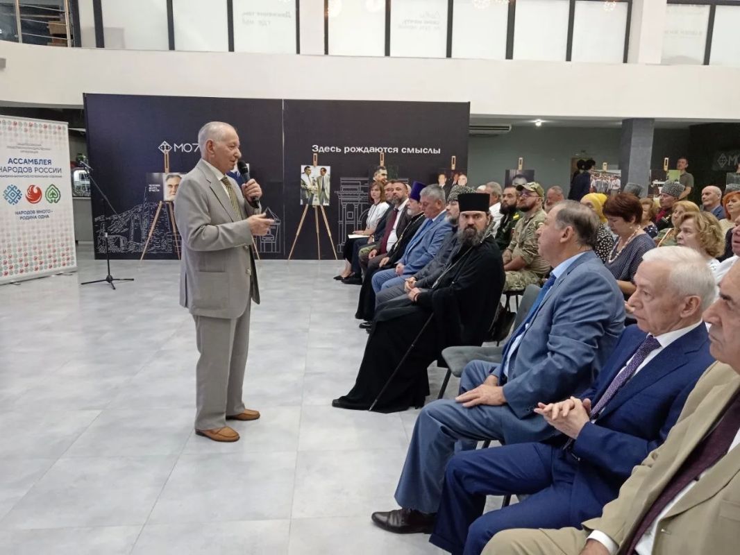 В Нальчике отметили день рождения Валерия Кокова В Нальчике отметили день рождения Валерия Кокова