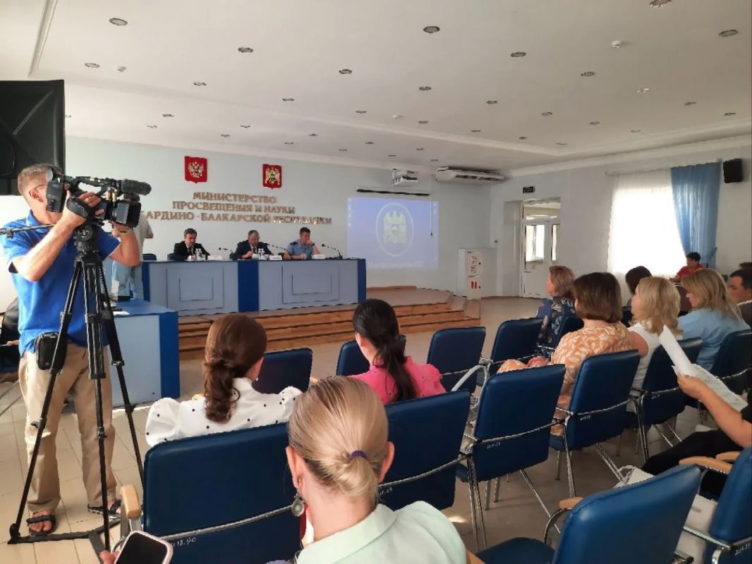 Скоро 1 сентября, и в КБР завершается подготовка образовательных учреждений к новому учебному году Скоро 1 сентября, и в КБР завершается подготовка образовательных учреждений к новому учебному году
