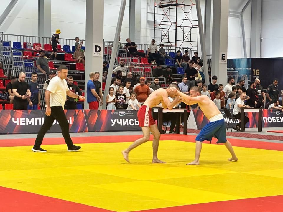 В Нальчике стартовал чемпионат Росгвардии по комплексному единоборству В Нальчике стартовал чемпионат Росгвардии по комплексному единоборству