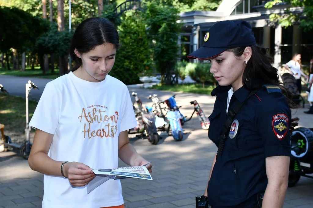 ПОЛИЦЕЙСКИЕ НАЛЬЧИКА ПРОВЕЛИ ПРОФИЛАКТИЧЕСКУЮ АКЦИЮ ПО КИБЕРБЕЗОПАСНОСТИ ПОЛИЦЕЙСКИЕ НАЛЬЧИКА ПРОВЕЛИ ПРОФИЛАКТИЧЕСКУЮ АКЦИЮ ПО КИБЕРБЕЗОПАСНОСТИ