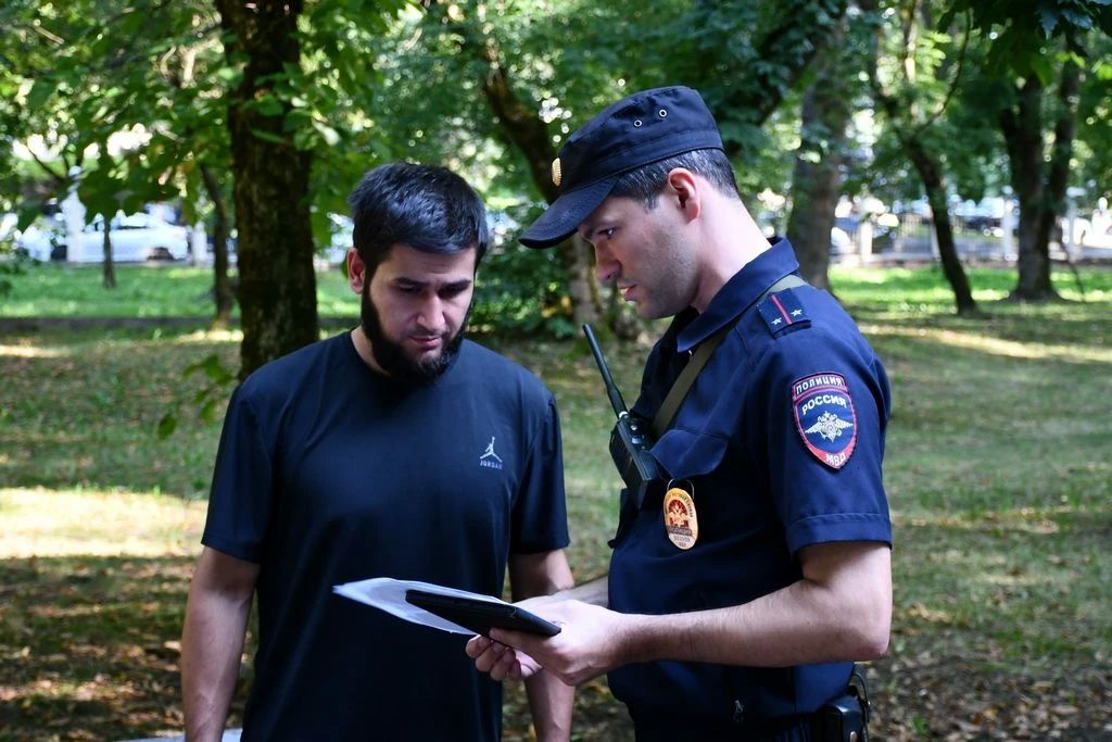 ПОЛИЦЕЙСКИЕ НАЛЬЧИКА ПРОВЕЛИ ПРОФИЛАКТИЧЕСКУЮ АКЦИЮ ПО КИБЕРБЕЗОПАСНОСТИ ПОЛИЦЕЙСКИЕ НАЛЬЧИКА ПРОВЕЛИ ПРОФИЛАКТИЧЕСКУЮ АКЦИЮ ПО КИБЕРБЕЗОПАСНОСТИ