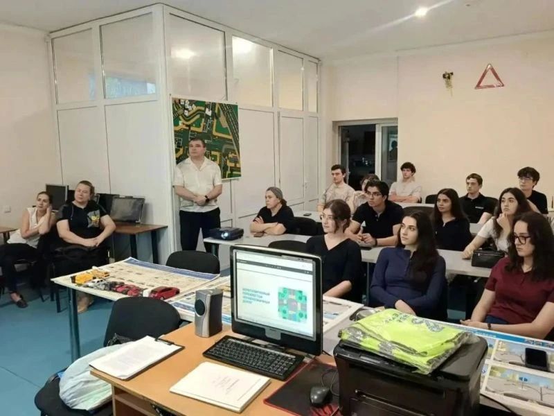 В КАБАРДИНО-БАЛКАРИИ РЕАЛИЗУЕТСЯ СОЦИАЛЬНАЯ КАМПАНИЯ «ПРОДВИЖЕНИЕ БЕЗОПАСНОСТИ» В КАБАРДИНО-БАЛКАРИИ РЕАЛИЗУЕТСЯ СОЦИАЛЬНАЯ КАМПАНИЯ «ПРОДВИЖЕНИЕ БЕЗОПАСНОСТИ»