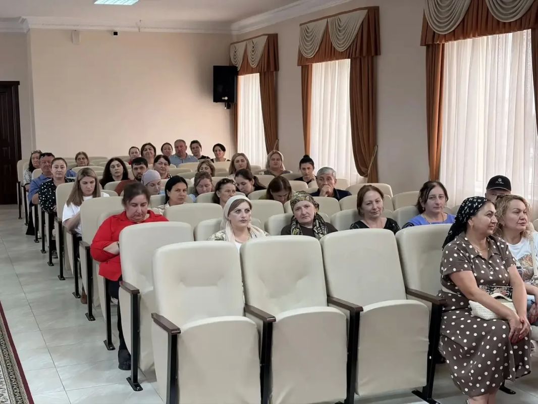 Чегемская территориальная избирательная комиссия провела обучение членов участковых избирательных комиссий, которые будут задействованы в реализации проекта «ИнформУИК» Чегемская территориальная избирательная комиссия провела обучение членов участковых избирательных комиссий, которые будут задействованы в реализации проекта «ИнформУИК»