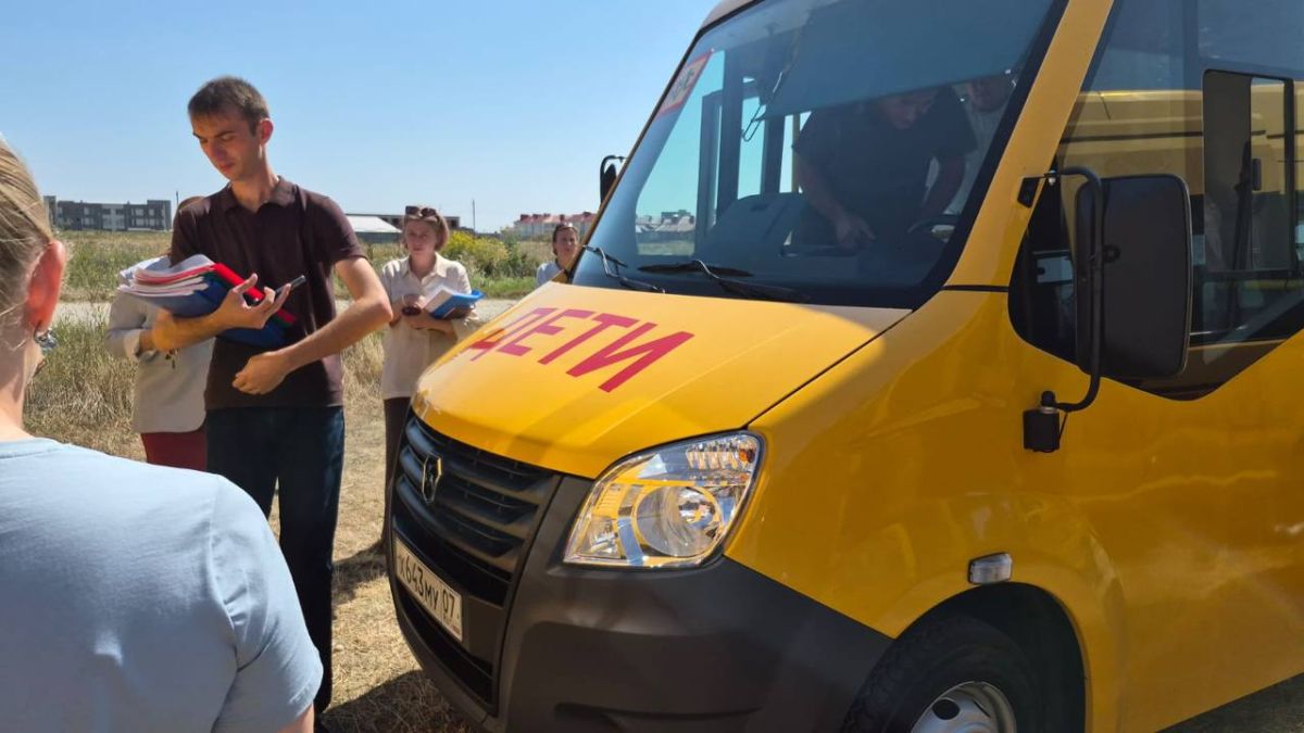 Проверка школьных автобусов перед началом учебного года Проверка школьных автобусов перед началом учебного года
