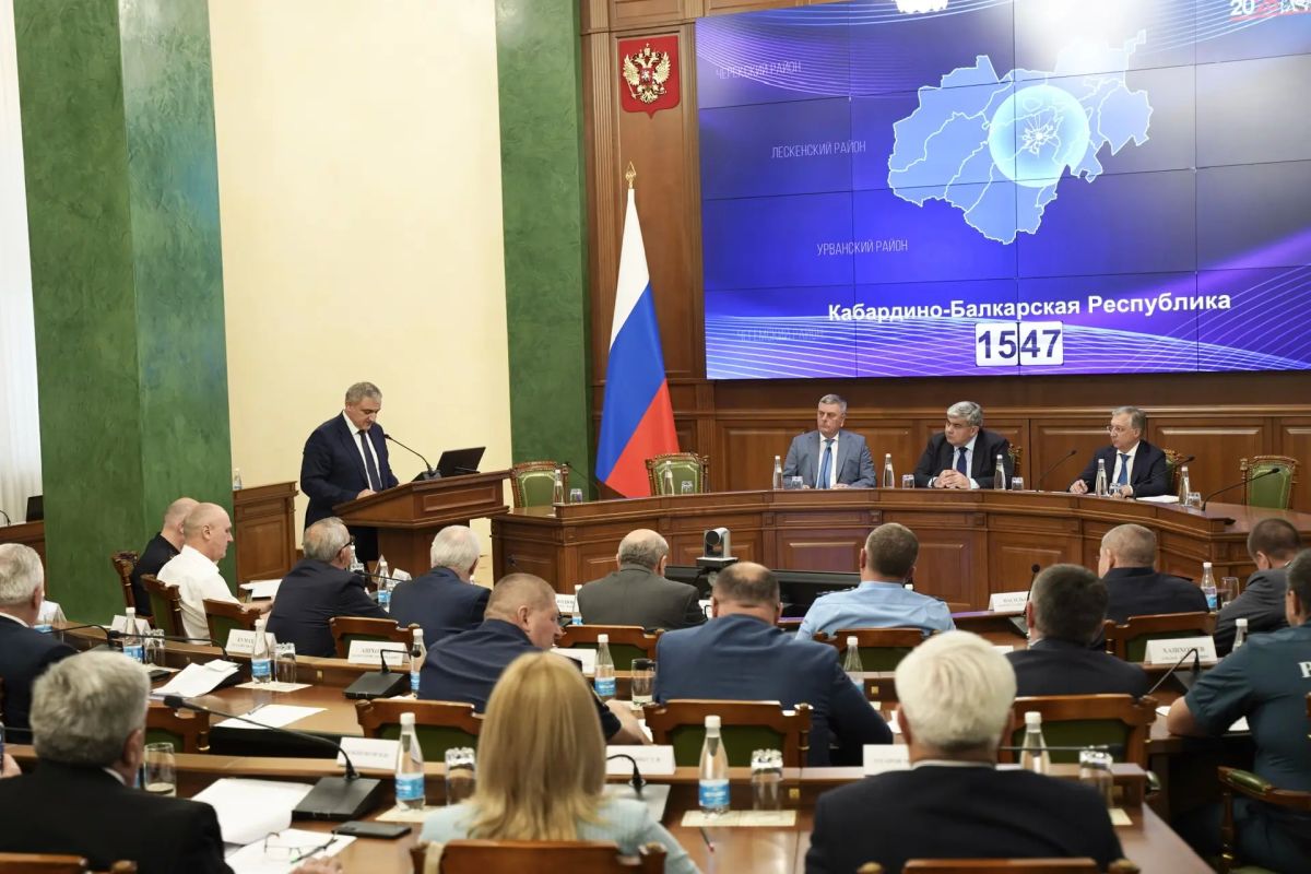 Казбек Коков: Провел совместное заседание Антитеррористической комиссии в КБР и Оперативного штаба Кабардино-Балкарской Республики Казбек Коков: Провел совместное заседание Антитеррористической комиссии в КБР и Оперативного штаба Кабардино-Балкарской Республики