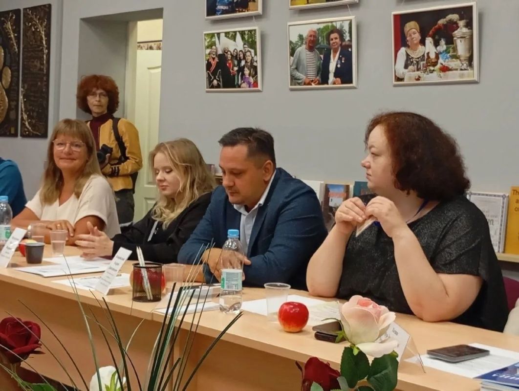 В Ярославле стартовал VII Всероссийский литературно-музыкальный фестиваль-конкурс им. Евгения Гусева «Яблочный Спас» В Ярославле стартовал VII Всероссийский литературно-музыкальный фестиваль-конкурс им. Евгения Гусева «Яблочный Спас»