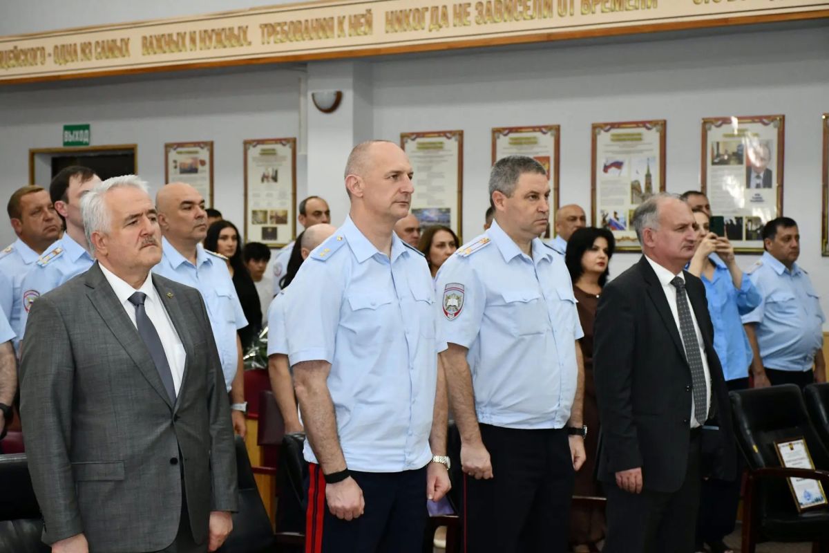 В МВД ПО КАБАРДИНО-БАЛКАРСКОЙ РЕСПУБЛИКЕ СОСТОЯЛОСЬ ПАТРИОТИЧЕСКОЕ МЕРОПРИЯТИЕ, ПРИУРОЧЕННОЕ ГОДУ ЕДИНСТВА НАРОДОВ РОССИИ В МВД ПО КАБАРДИНО-БАЛКАРСКОЙ РЕСПУБЛИКЕ СОСТОЯЛОСЬ ПАТРИОТИЧЕСКОЕ МЕРОПРИЯТИЕ, ПРИУРОЧЕННОЕ ГОДУ ЕДИНСТВА НАРОДОВ РОССИИ