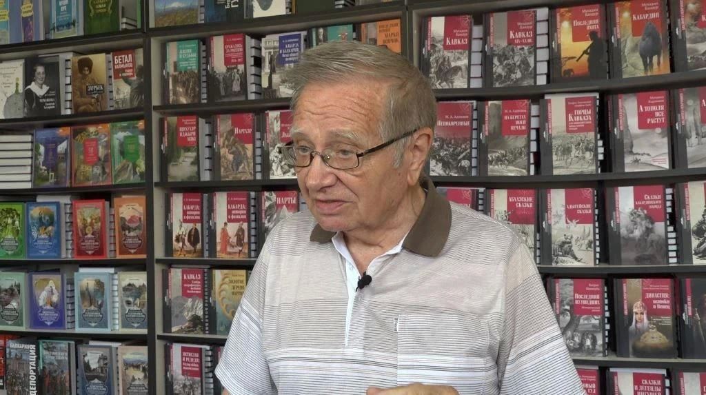 «Вся Кабардино-Балкария» — новый гид-путеводитель Марии и Виктора Котляровых «Вся Кабардино-Балкария» — новый гид-путеводитель Марии и Виктора Котляровых