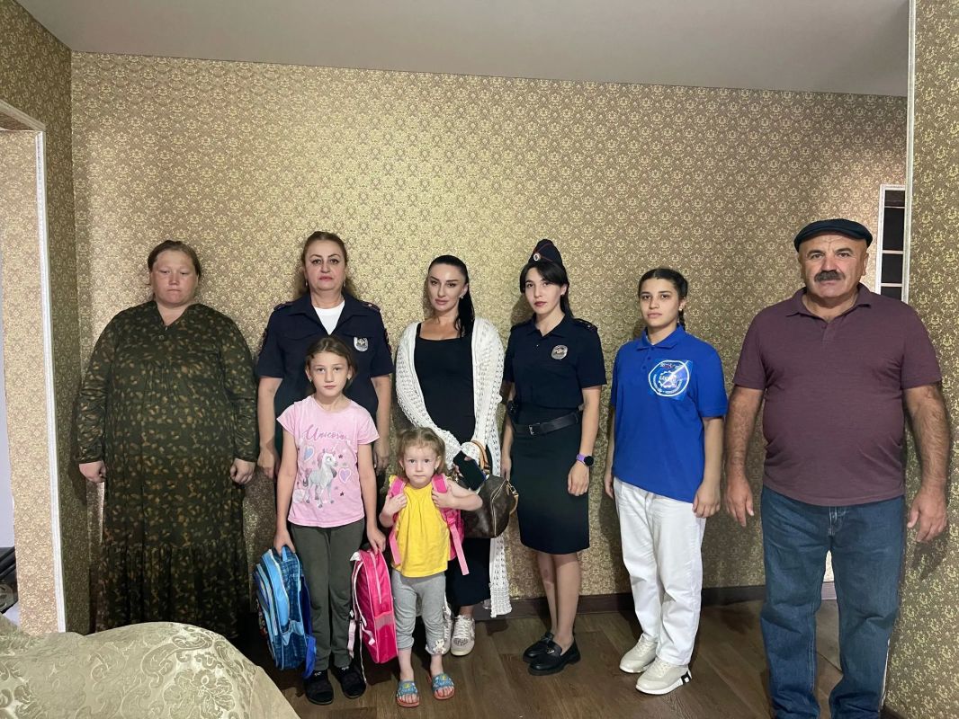 В КАБАРДИНО-БАЛКАРИИ ПРОДОЛЖАЕТСЯ ВСЕРОССИЙСКАЯ АКЦИЯ «ПОМОГИ ПОЙТИ УЧИТЬСЯ» В КАБАРДИНО-БАЛКАРИИ ПРОДОЛЖАЕТСЯ ВСЕРОССИЙСКАЯ АКЦИЯ «ПОМОГИ ПОЙТИ УЧИТЬСЯ»