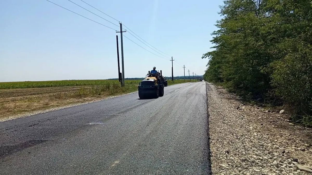 В с.п. Псыхурей Баксанского района продолжается реализация дорожной инфраструктуры в рамках государственной программы «Комплексное развитие сельских территорий» В с.п. Псыхурей Баксанского района продолжается реализация дорожной инфраструктуры в рамках государственной программы «Комплексное развитие сельских территорий»