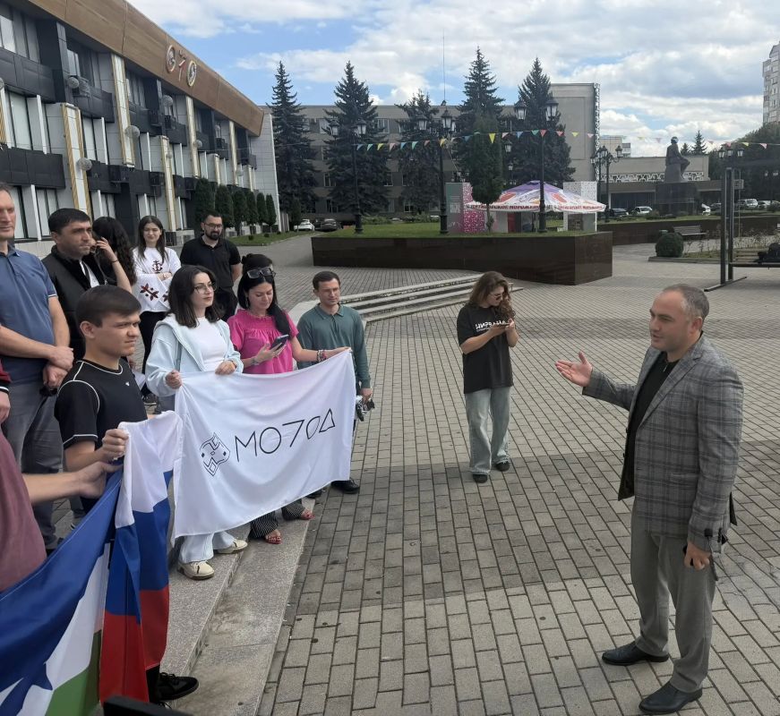 Сегодня проводили наших ребят в Екатеринбург — впереди у них большое событие! Сегодня проводили наших ребят в Екатеринбург — впереди у них большое событие!