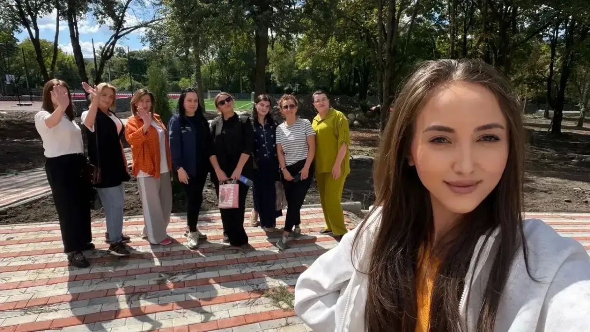 Когда рядом есть люди, готовые включиться в общее дело, результат не заставляет себя ждать! К благоустройству Центра патриотического воспитания «Эльбрус» присоединились сотрудники регионального отделения проекта «Навигаторы... Когда рядом есть люди, готовые включиться в общее дело, результат не заставляет себя ждать! К благоустройству Центра патриотического воспитания «Эльбрус» присоединились сотрудники регионального отделения проекта «Навигаторы...