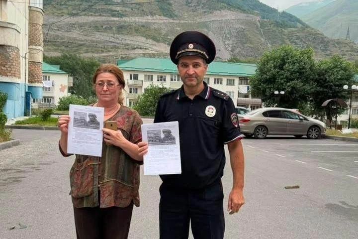 В ЭЛЬБРУССКОМ РАЙОНЕ ПОЛИЦЕЙСКИЕ ПРОВЕЛИ ПРОФИЛАКТИЧЕСКИЕ БЕСЕДЫ С ЖИТЕЛЯМИ И ГОСТЯМИ РЕСПУБЛИКИ В ЭЛЬБРУССКОМ РАЙОНЕ ПОЛИЦЕЙСКИЕ ПРОВЕЛИ ПРОФИЛАКТИЧЕСКИЕ БЕСЕДЫ С ЖИТЕЛЯМИ И ГОСТЯМИ РЕСПУБЛИКИ