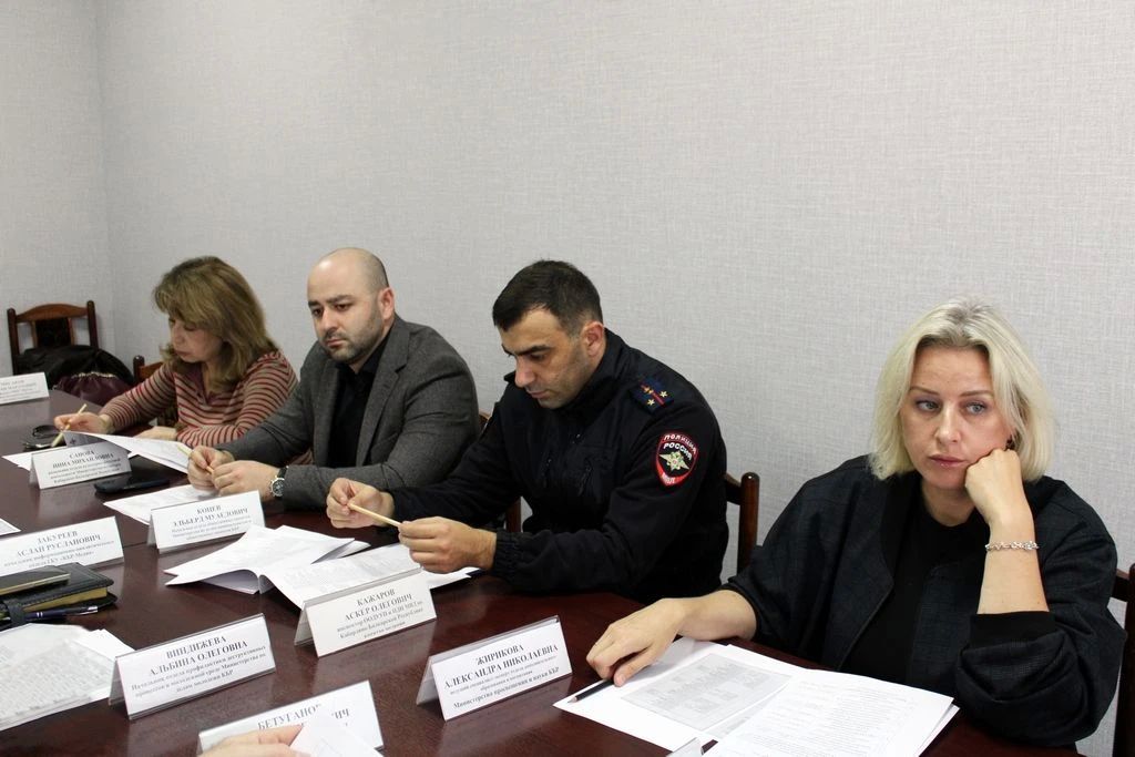 В КАБАРДИНО-БАЛКАРИИ СТАРТОВАЛ ВТОРОЙ ЭТАП ОБЩЕРОССИЙСКОЙ АКЦИИ «СООБЩИ, ГДЕ ТОРГУЮТ СМЕРТЬЮ» В КАБАРДИНО-БАЛКАРИИ СТАРТОВАЛ ВТОРОЙ ЭТАП ОБЩЕРОССИЙСКОЙ АКЦИИ «СООБЩИ, ГДЕ ТОРГУЮТ СМЕРТЬЮ»