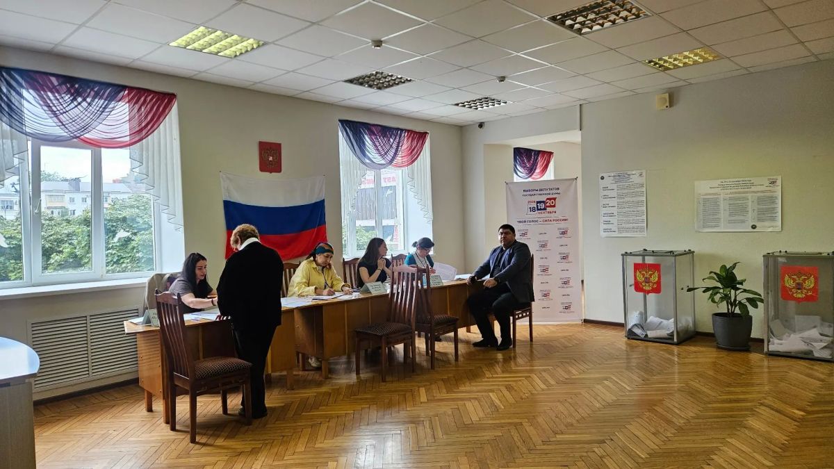 На избирательном участке в Доме профсоюзов Нальчика отмечают высокую явку избирателей