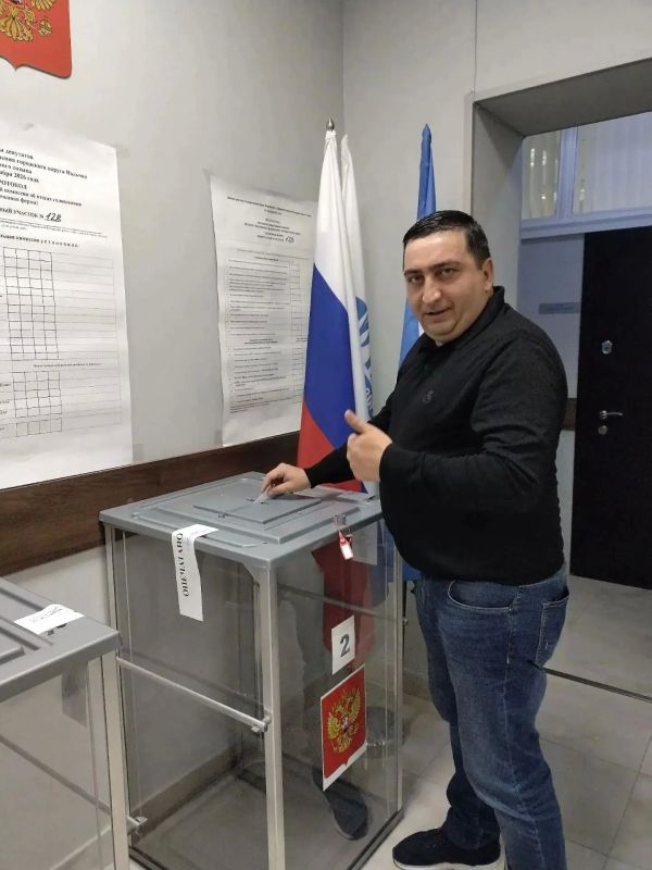 В первый день голосования на выборах депутатов Государственной Думы ФС РФ девятого созыва и депутатов представительных органов местного самоуправления Кабардино-Балкарии на избирательных участках республики наблюдается... В первый день голосования на выборах депутатов Государственной Думы ФС РФ девятого созыва и депутатов представительных органов местного самоуправления Кабардино-Балкарии на избирательных участках республики наблюдается...