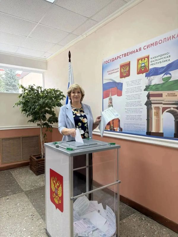 В первый день голосования на выборах депутатов Государственной Думы ФС РФ девятого созыва и депутатов представительных органов местного самоуправления Кабардино-Балкарии на избирательных участках республики наблюдается... В первый день голосования на выборах депутатов Государственной Думы ФС РФ девятого созыва и депутатов представительных органов местного самоуправления Кабардино-Балкарии на избирательных участках республики наблюдается...