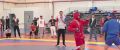 В спорткомплексе "Нальчик" проходит первенство КБР по самбо среди юношей до 18 и 20 лет. Соревнования двухдневные, вчера спортсмены состязались в спортивном самбо, сегодня лучших выявляют в боевом