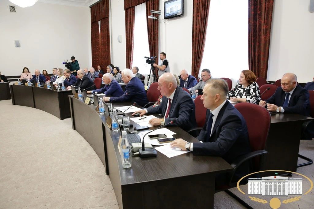 Под председательством руководителя Парламента КБР Татьяны Егоровой состоялось очередное заседание президиума законодательного органа республики Под председательством руководителя Парламента КБР Татьяны Егоровой состоялось очередное заседание президиума законодательного органа республики