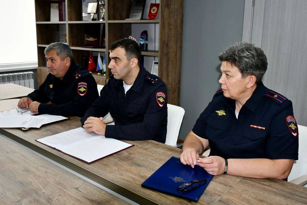 В ДОМЕ МОЛОДЕЖИ ОБСУДИЛИ МЕЖВЕДОМСТВЕННОЕ ВЗАИМОДЕЙСТВИЕ ПО ПРОФИЛАКТИКЕ ПРАВОНАРУШЕНИЙ СРЕДИ НЕСОВЕРШЕННОЛЕТНИХ В ДОМЕ МОЛОДЕЖИ ОБСУДИЛИ МЕЖВЕДОМСТВЕННОЕ ВЗАИМОДЕЙСТВИЕ ПО ПРОФИЛАКТИКЕ ПРАВОНАРУШЕНИЙ СРЕДИ НЕСОВЕРШЕННОЛЕТНИХ