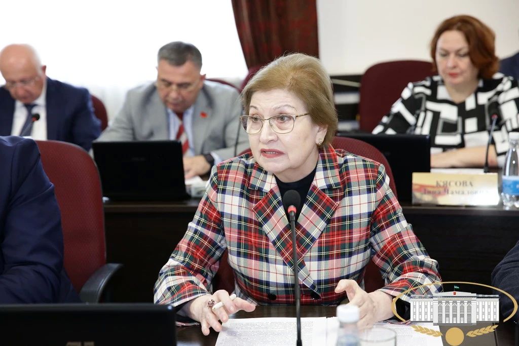Под председательством руководителя Парламента КБР Татьяны Егоровой состоялось очередное заседание президиума законодательного органа республики Под председательством руководителя Парламента КБР Татьяны Егоровой состоялось очередное заседание президиума законодательного органа республики