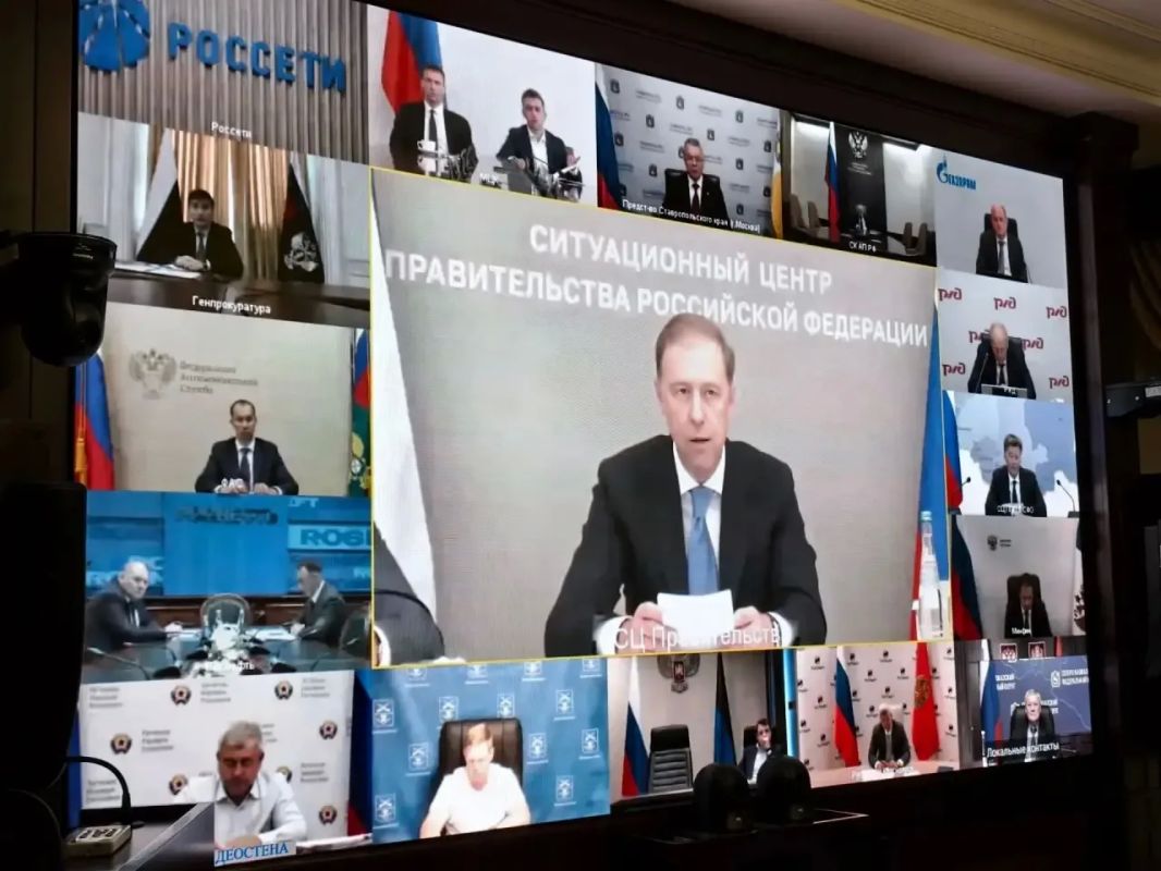 Казбек Коков: Первый заместитель Председателя Правительства РФ Денис Мантуров, вице-премьеры Александр Новак и Марат Хуснуллин провели очередное заседание подкомиссии по обеспечению бесперебойного функционирования отдельных... Казбек Коков: Первый заместитель Председателя Правительства РФ Денис Мантуров, вице-премьеры Александр Новак и Марат Хуснуллин провели очередное заседание подкомиссии по обеспечению бесперебойного функционирования отдельных...