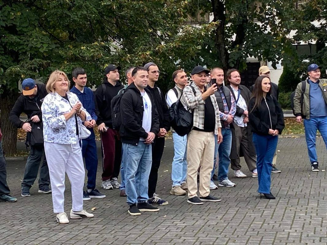 Большие гастроли Альметьевского татарского государственного драматического театра в Нальчике! Большие гастроли Альметьевского татарского государственного драматического театра в Нальчике!