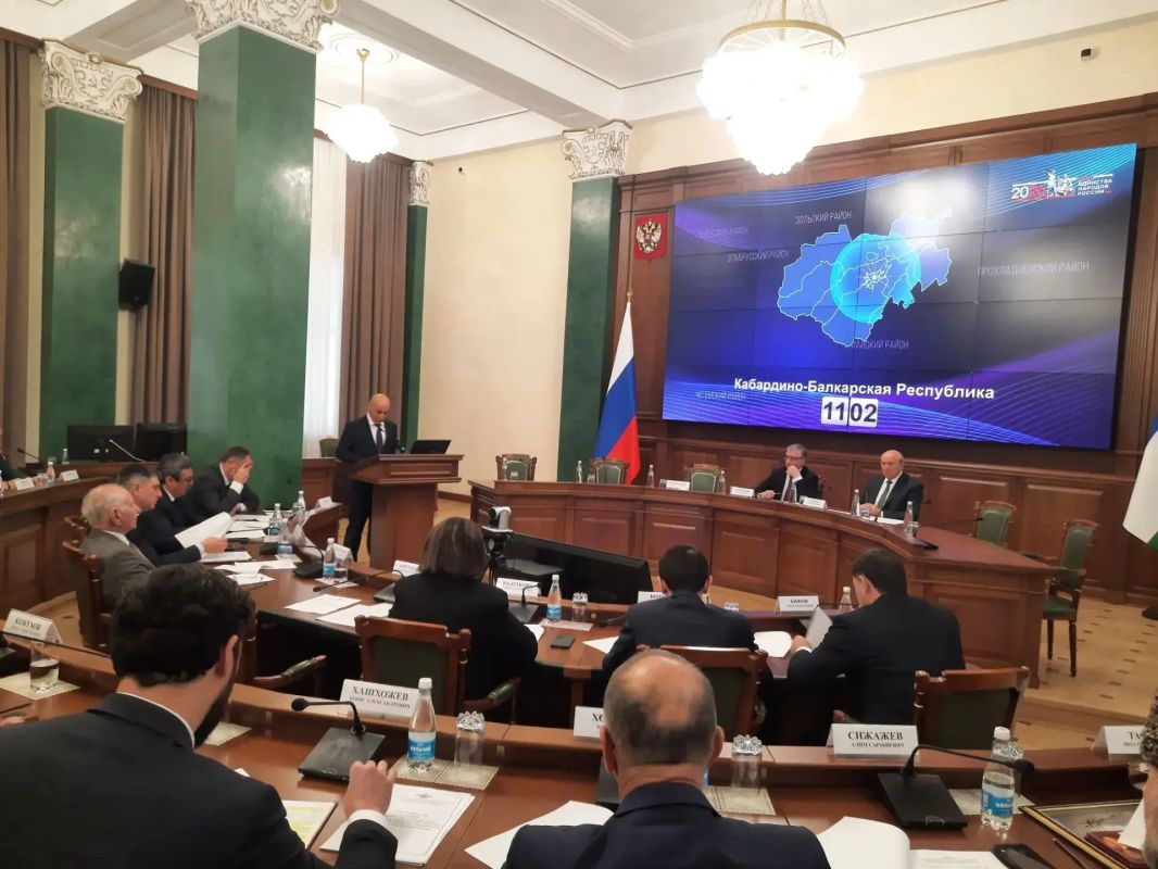 На заседании Межведомственной комиссии по профилактике правонарушений при Правительстве КБР обсуждают, как помочь подросткам, которые оказались в конфликте с законом, с трудоустройством На заседании Межведомственной комиссии по профилактике правонарушений при Правительстве КБР обсуждают, как помочь подросткам, которые оказались в конфликте с законом, с трудоустройством