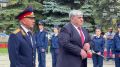 В Нальчике у мемориала «Вечный огонь Славы» проходит церемония возложения цветов к памятнику сотрудникам Следственного комитета РФ, погибшим при исполнении служебного долга. В памятной церемонии принимает участие Глава...