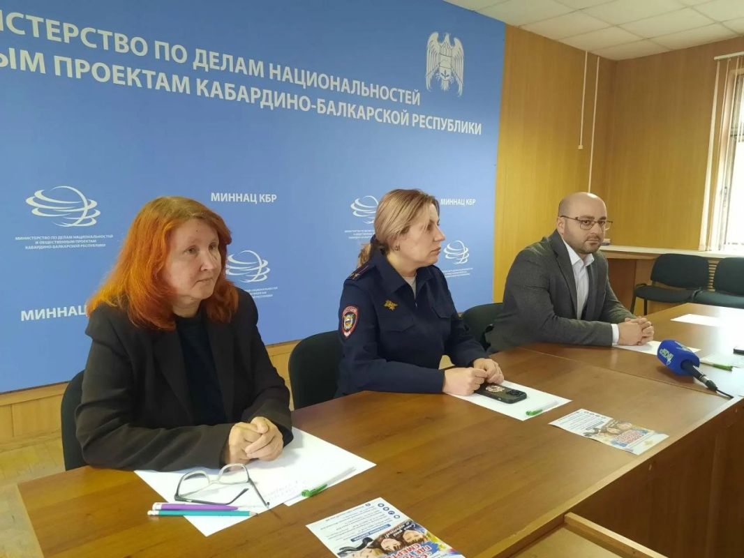 В борьбе за здоровье нации и против распространения наркотиков в КБР плечом к плечу стоят медики, правоохранители и общественники: только совместными усилиями можно отстоять будущее молодого поколения В борьбе за здоровье нации и против распространения наркотиков в КБР плечом к плечу стоят медики, правоохранители и общественники: только совместными усилиями можно отстоять будущее молодого поколения
