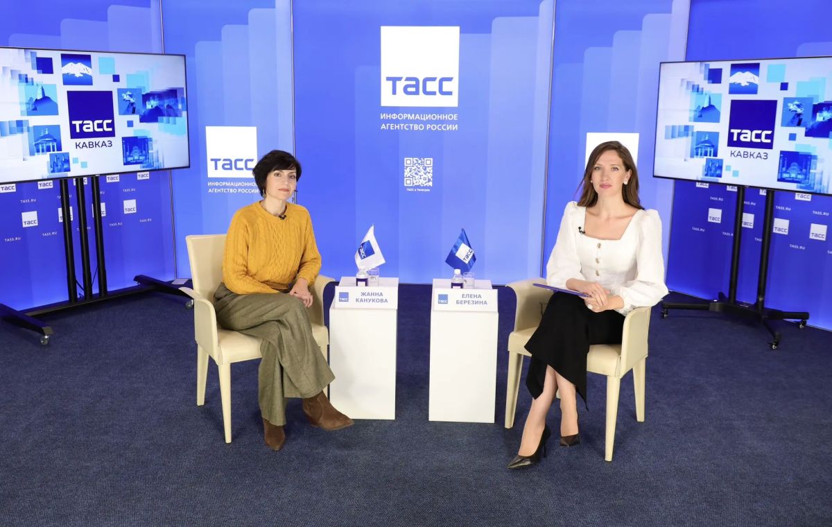 #Прямосейчас Региональный информационный центр "ТАСС Кавказ" в Пятигорске проводит пресс-конференцию, посвященную пятому сезону научно-образовательного и выставочного проекта Российской академии художеств (РАХ) "Кавказ:...