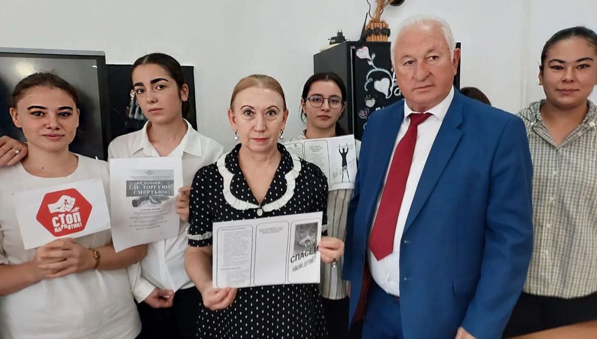 ШКОЛЬНИКИ ЧЕГЕМСКОГО РАЙОНА ПРИСОЕДИНИЛИСЬ К АНТИНАРКОТИЧЕСКОЙ АКЦИИ «СООБЩИ, ГДЕ ТОРГУЮТ СМЕРТЬЮ»