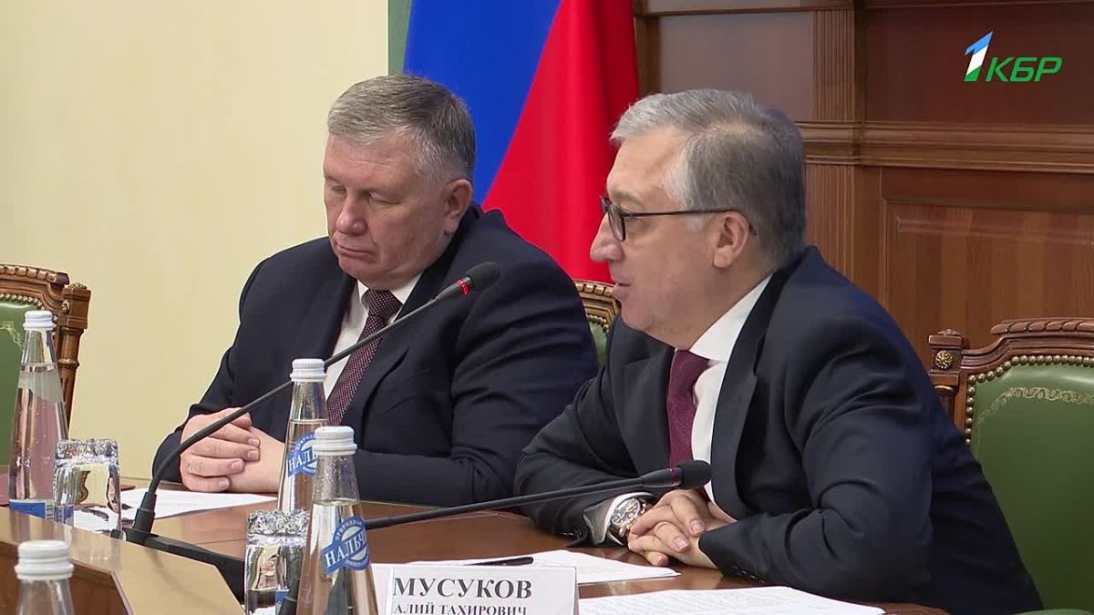 Безопасность на дорогах Кабардино-Балкарии и подготовку к зиме обсудили в правительстве республики