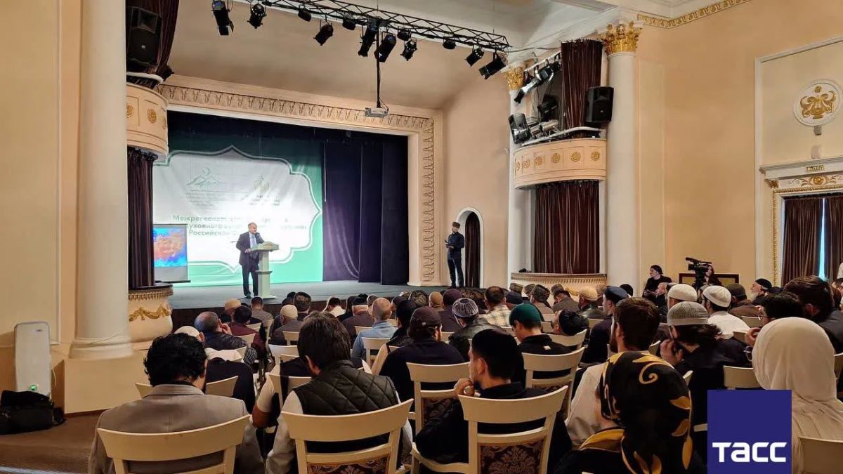 Ислам, в числе других религий, оказал значительное влияние на формирование традиционных ценностей страны