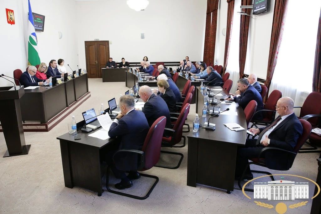 Под руководством Председателя Парламента КБР Татьяны Егоровой состоялось заседание президиума законодательного органа республики Под руководством Председателя Парламента КБР Татьяны Егоровой состоялось заседание президиума законодательного органа республики