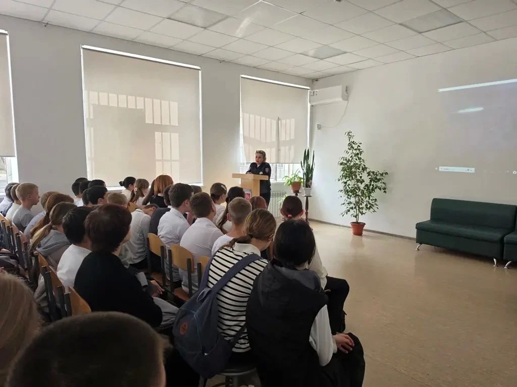 В Прохладненском районе Кабардино-Балкарии состоялись комплексные занятия по ПДД «Безопасная осень» В Прохладненском районе Кабардино-Балкарии состоялись комплексные занятия по ПДД «Безопасная осень»