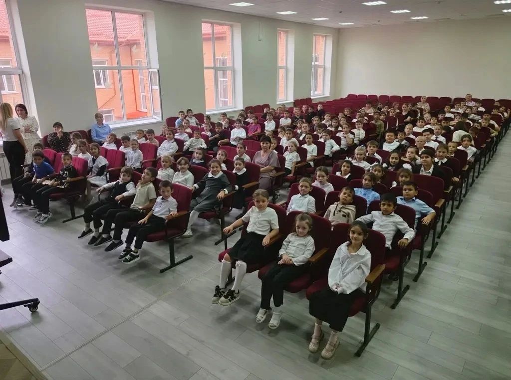 В Прохладненском районе Кабардино-Балкарии состоялись комплексные занятия по ПДД «Безопасная осень» В Прохладненском районе Кабардино-Балкарии состоялись комплексные занятия по ПДД «Безопасная осень»
